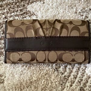 Coach trifold wallet